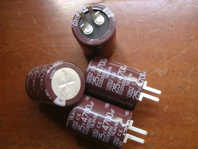 1 шт. медный электролитический конденсатор 25 в 4700 мкФ |