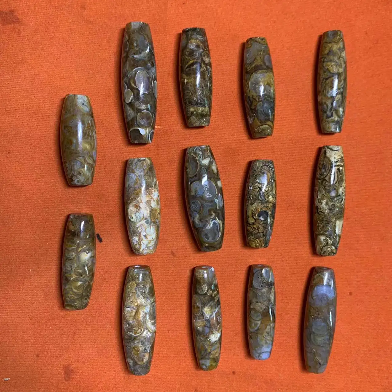 

1pcs/lot Natural Petrochemical Dzi Beads Mysterious Texture Amulet Beads Luster Lubrication accessories gem jewelry amulet taki