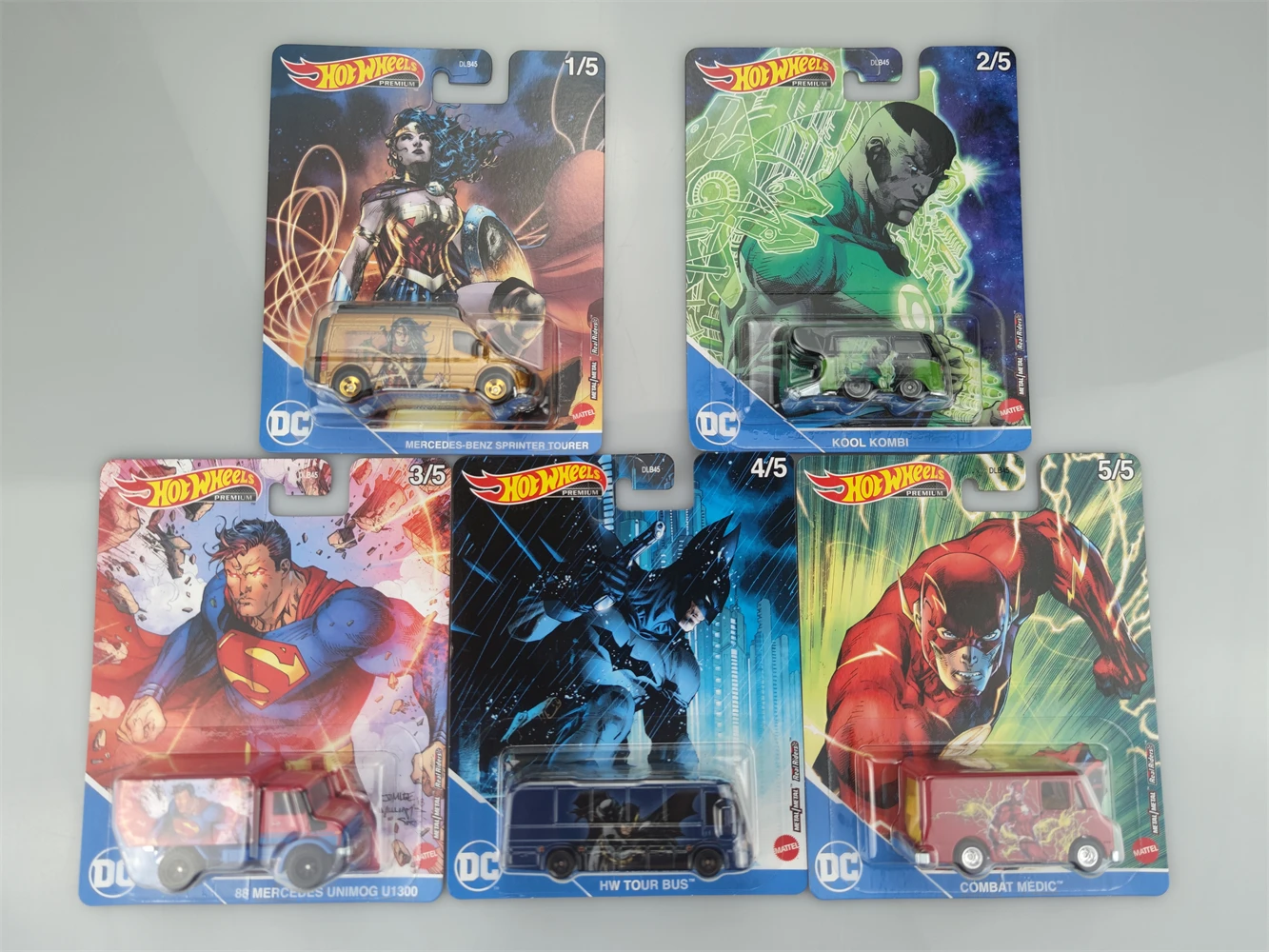 Лидер продаж автомобили премиум класса DLB45 UNIMOG U1300/HW туристический автобус/Боевой