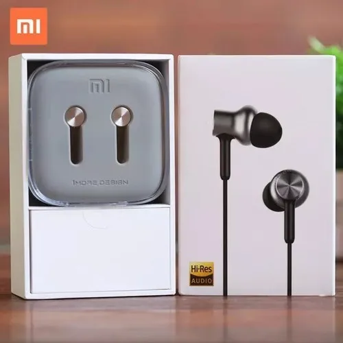 

Xiaomi Mi Piston Pro HD Hybrid IEM Earphone Boom Sound Base 3.5mm original import