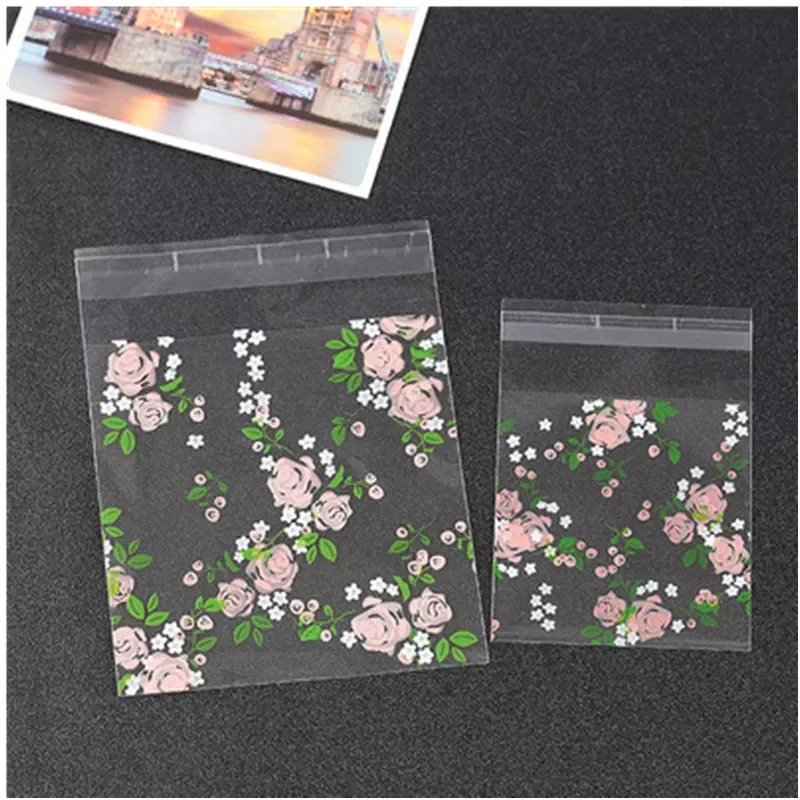 

100Pcs Lovely Cartoon Flower Cookies Biscuits Bags Self-adhesive Party Wedding Bag Cake Candy Gift Bags Baking Package
