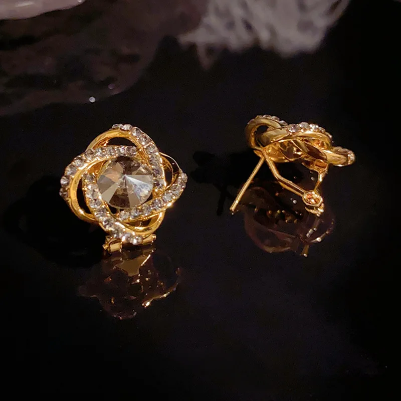 Light Luxury Zirconia Earrings S925 Silver Needle Niche Design Sense Temperament Unique Ear Clip Earrings