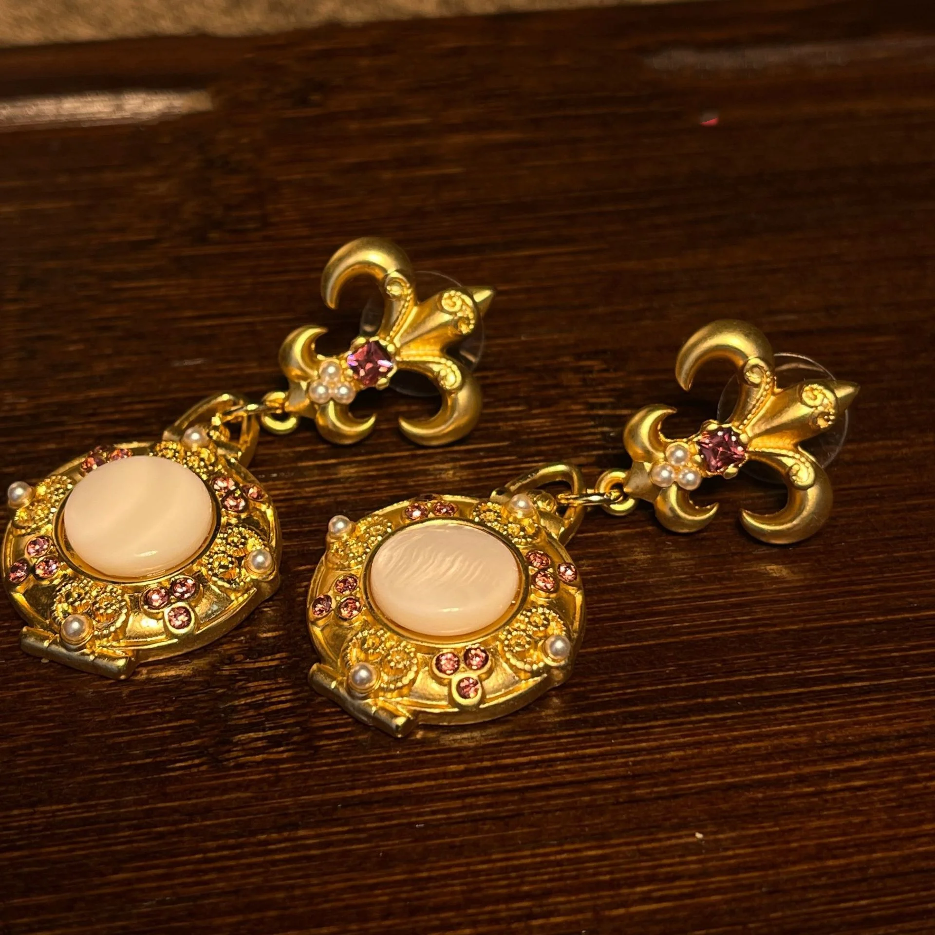 Набор позолоченных серег в винтажном стиле с круглыми высококачественными