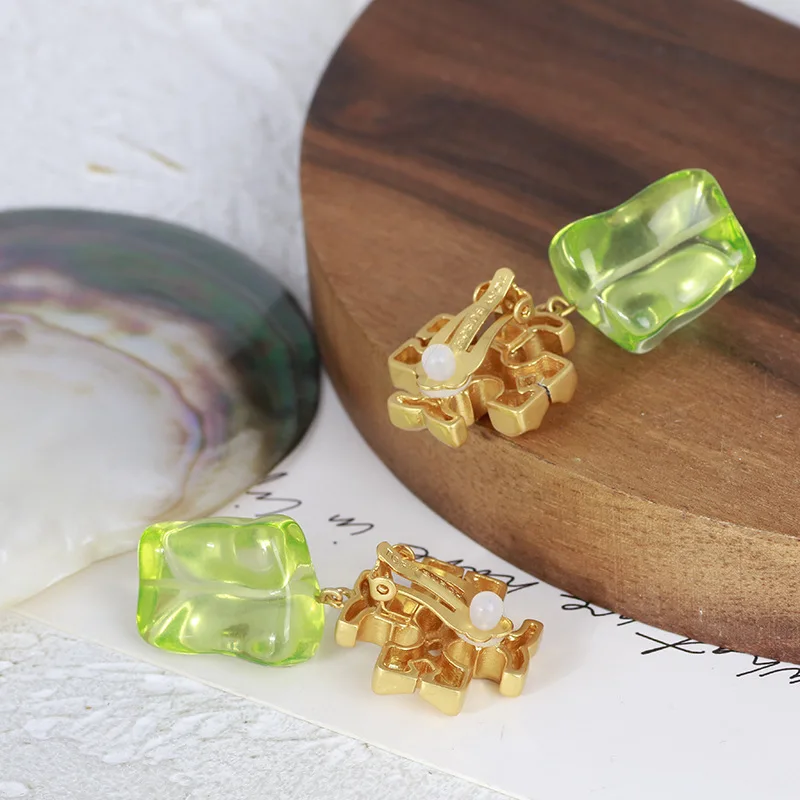 

Metal texture retro inlaid heterosexual crystal girls' earrings ear clips