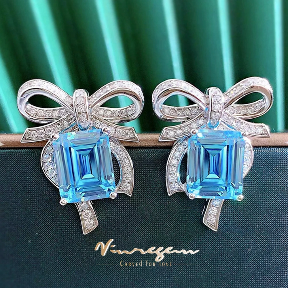 

Vinregem 18K White Gold Emerald Cut 8*10MM Bowknot Lab Aquamarine Gemstone Stud Earrings 925 Sterling Silver Fine Jewelry Gifts