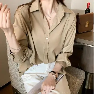 Рисунок 3 - Женская рубашка белая однотонная