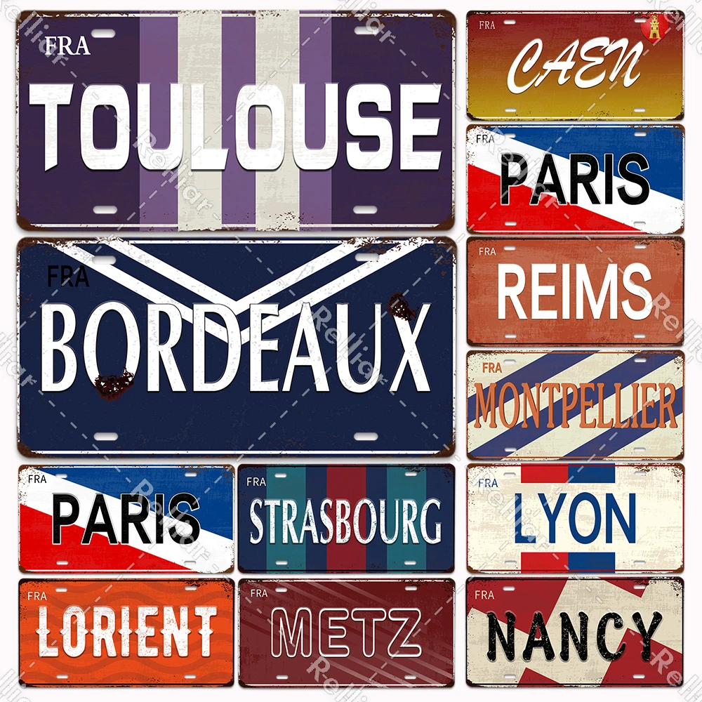 

Уникальная табличка в виде французского города