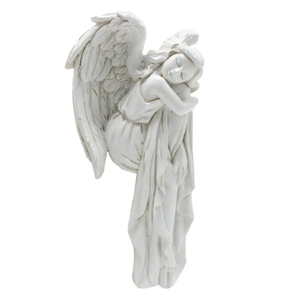 

Статуэтка ангела из смолы