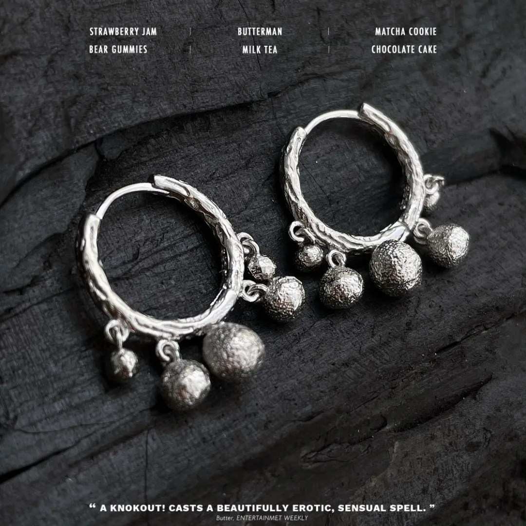 

2023 New Trend European and American Retro Tassel Bell Earrings Female Elegant Stainless Steel Metal Hoop Earring For Women