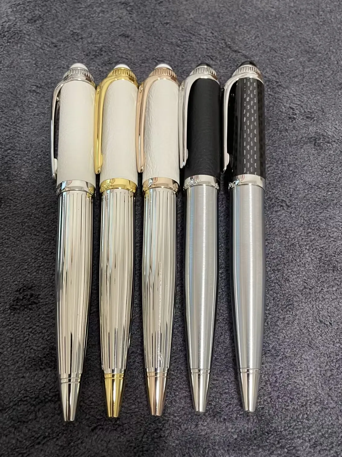 

Deluxe CT R series ballpoint pen black and white leather bucket and gem ballpoint pen high-grade silver gold decoration writing