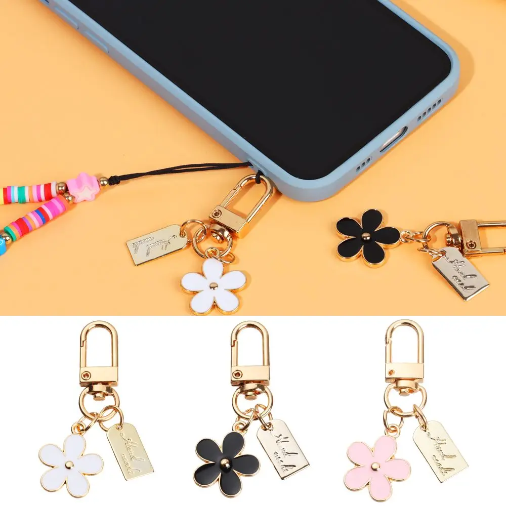 

Girls Charm Women Metal Keychains Flower Key Chain Bag Charm Keyring Pendant for Purse