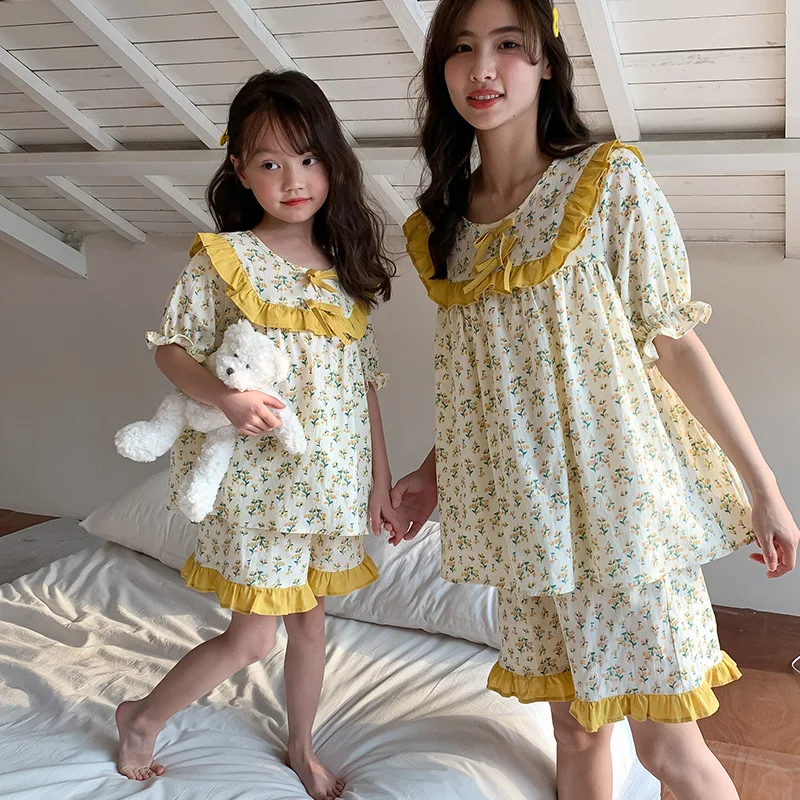 

Parent-child Homewear Mom and Baby Girl Coming-Home Outfit Mother Daughter Equal Pajamas Women Summer Sleepwear Kids Clothes Set