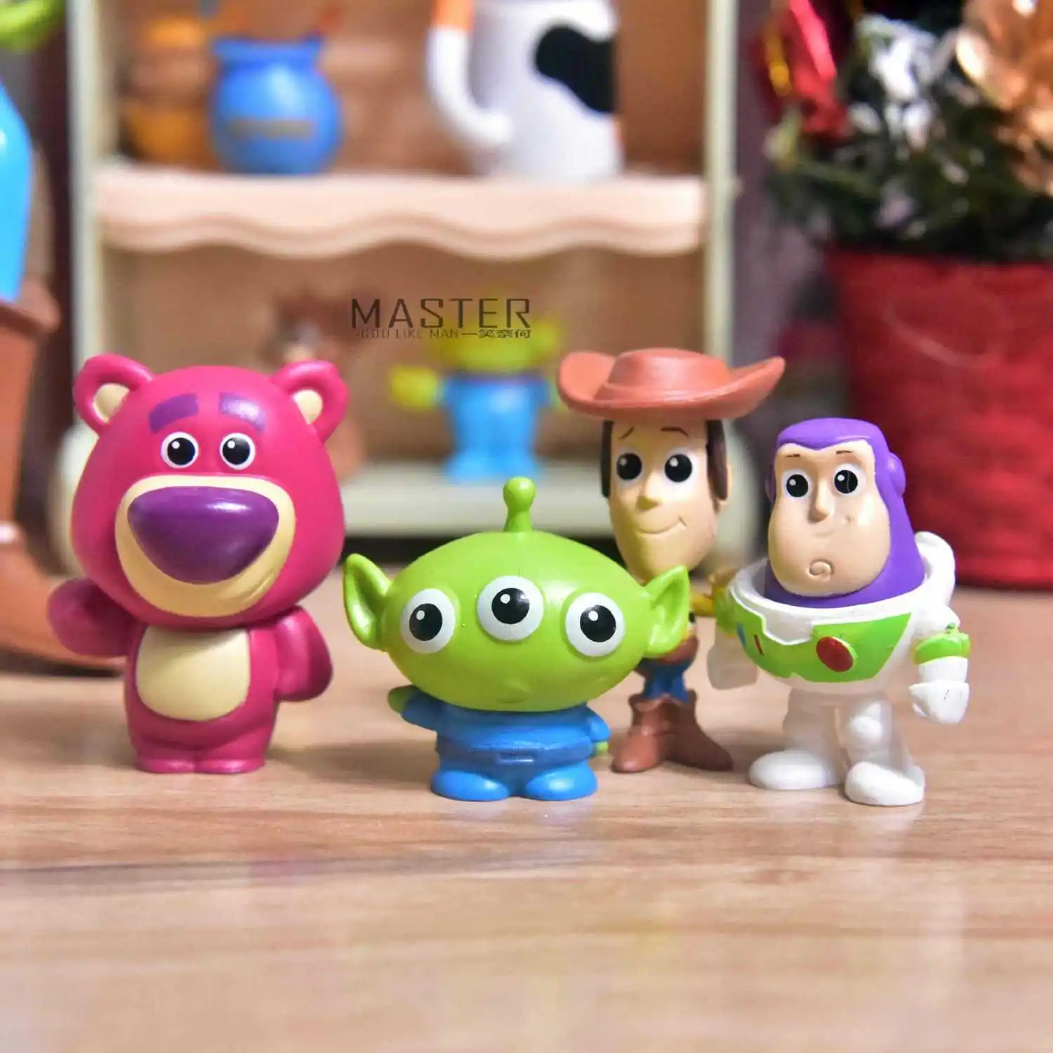

Disney Toy Story Buzz Three-Eyed Boy Strawberry Bear diy accessories Cartoon Key pendant Car Desktop baubles doll toys gift