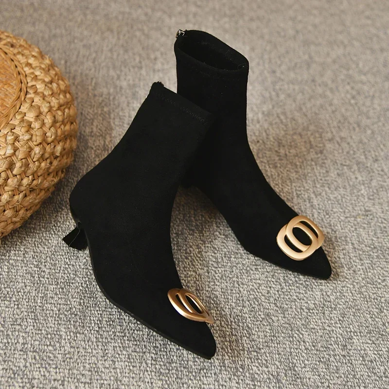 Женские эластичные тонкие ботинки на высоком каблуке с острым носком модные