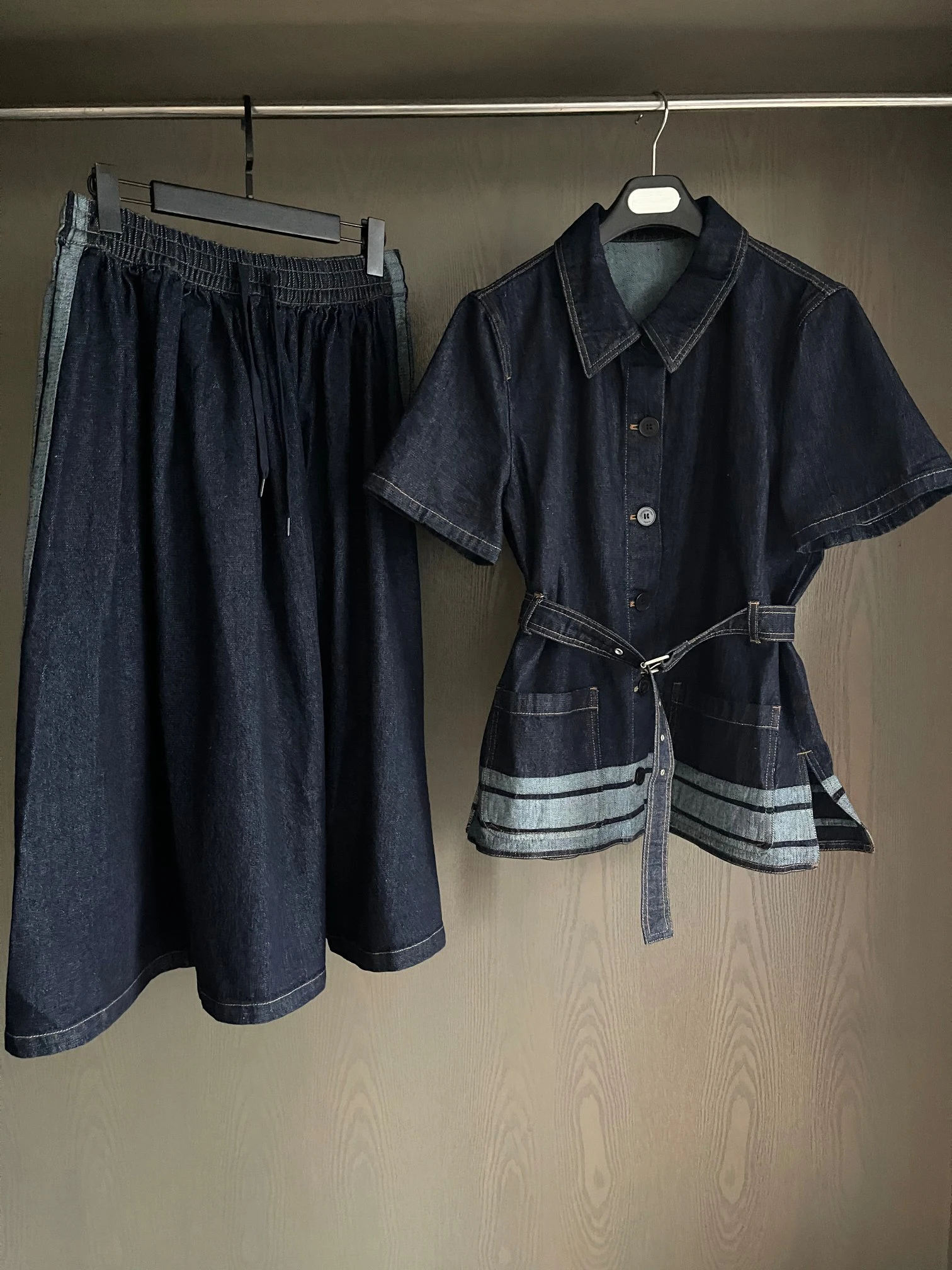 

Женский джинсовый костюм с коротким рукавом, винтажные элегантные топы с надписью, дизайнерские брюки, 2022