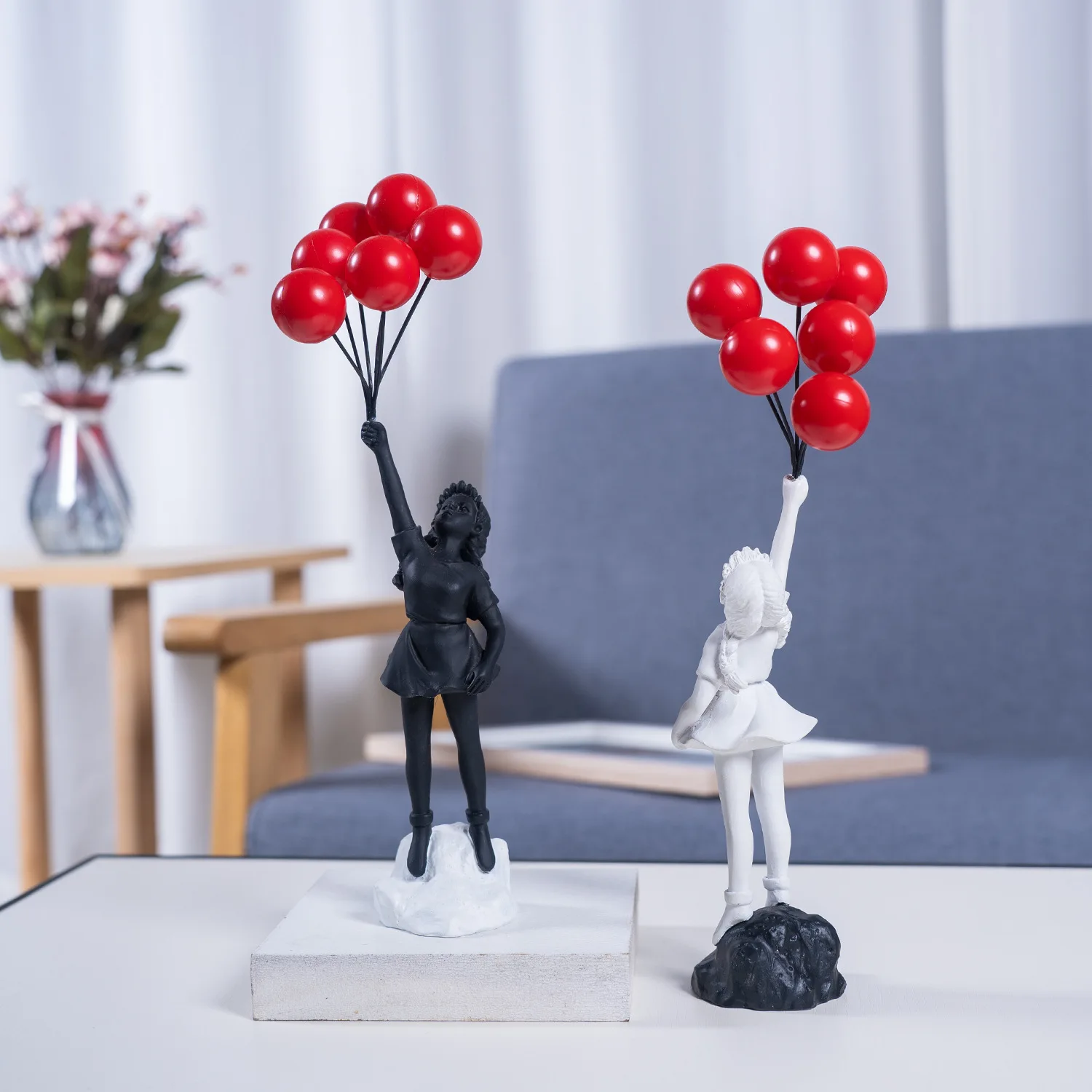 

25cm Nordic Home Decor Accessories Resin Girl Statues Home Decoration Accessories for Living Room Birthday Gifts