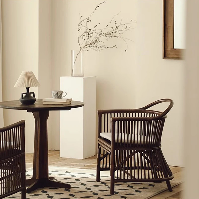 Обеденный стул из натурального ротанга сотканный вручную для гостиной кабинета