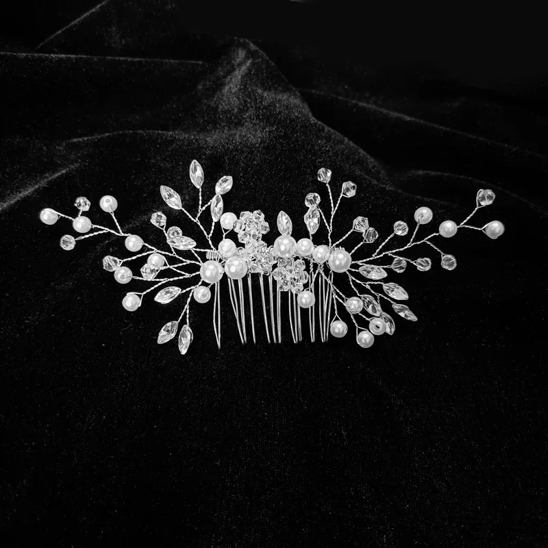 Рисунок 2 - Женский свадебный аксессуар для волос