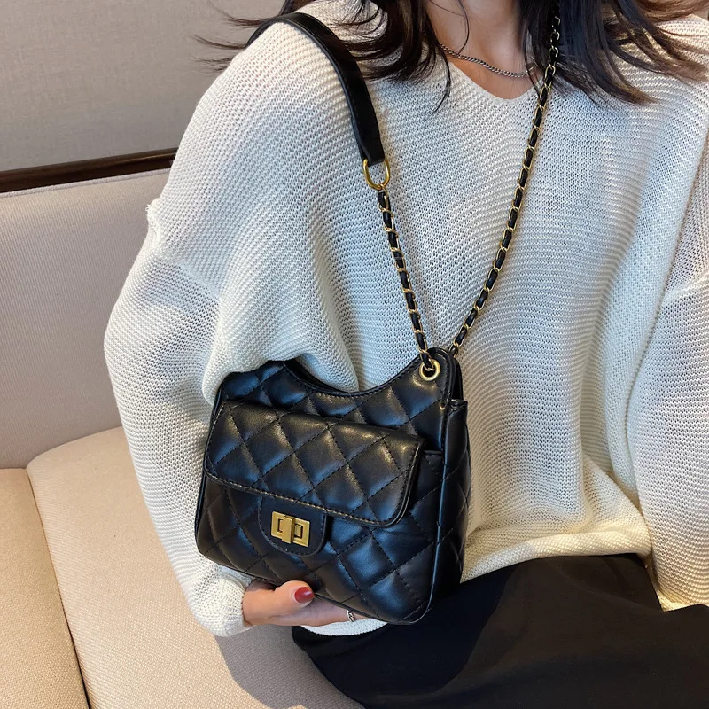 

Маленькая квадратная сумка-книжка для женщин, новая Диагональная Сумка в ромбовидную клетку, модная сумка-мессенджер с цепочкой, кожаная су...