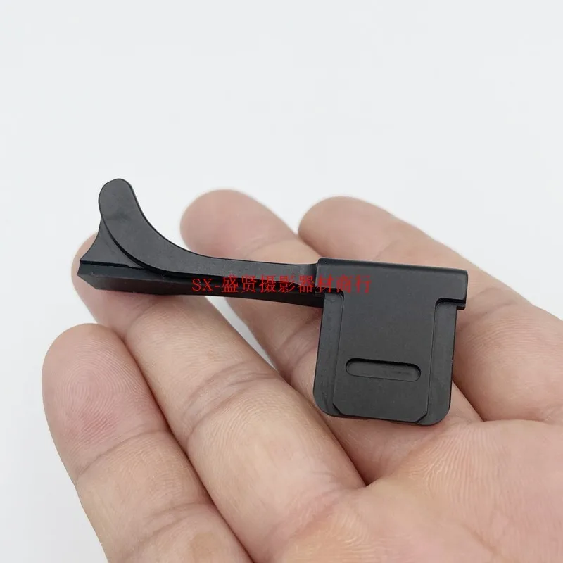 

Metal Hot Shoe Thumb Up Rest Hand Grip for Leica M Typ240 M240 , M-P Typ 240 M240P , M Type262 M262 , M-D Type 262 Camera B