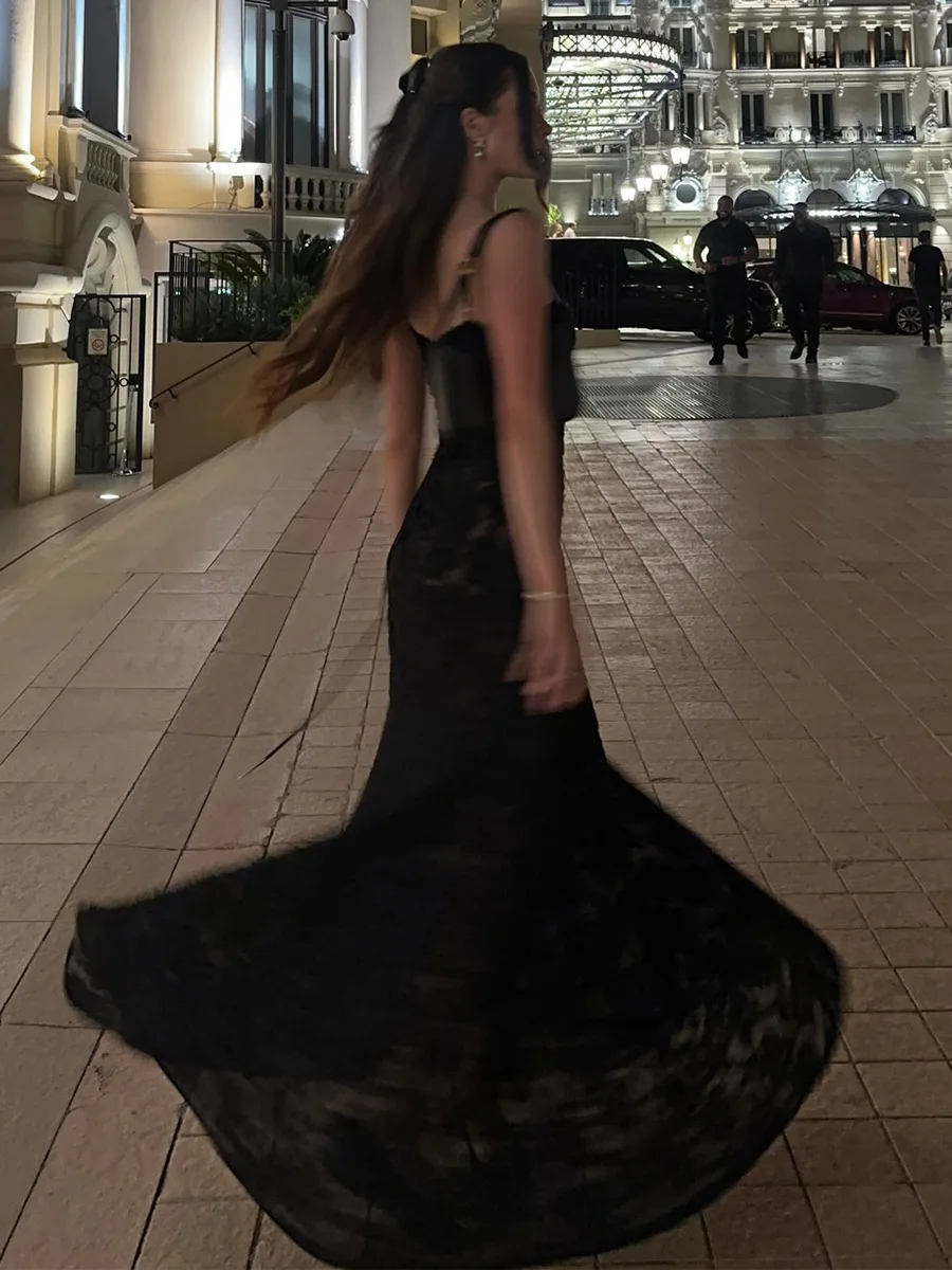 Женское Новое сексуальное платье черное прозрачное на бретелях с открытой