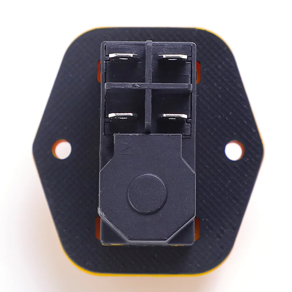 Кнопочный переключатель 18А садового инструмента уровень защиты IP55 пластиковый и