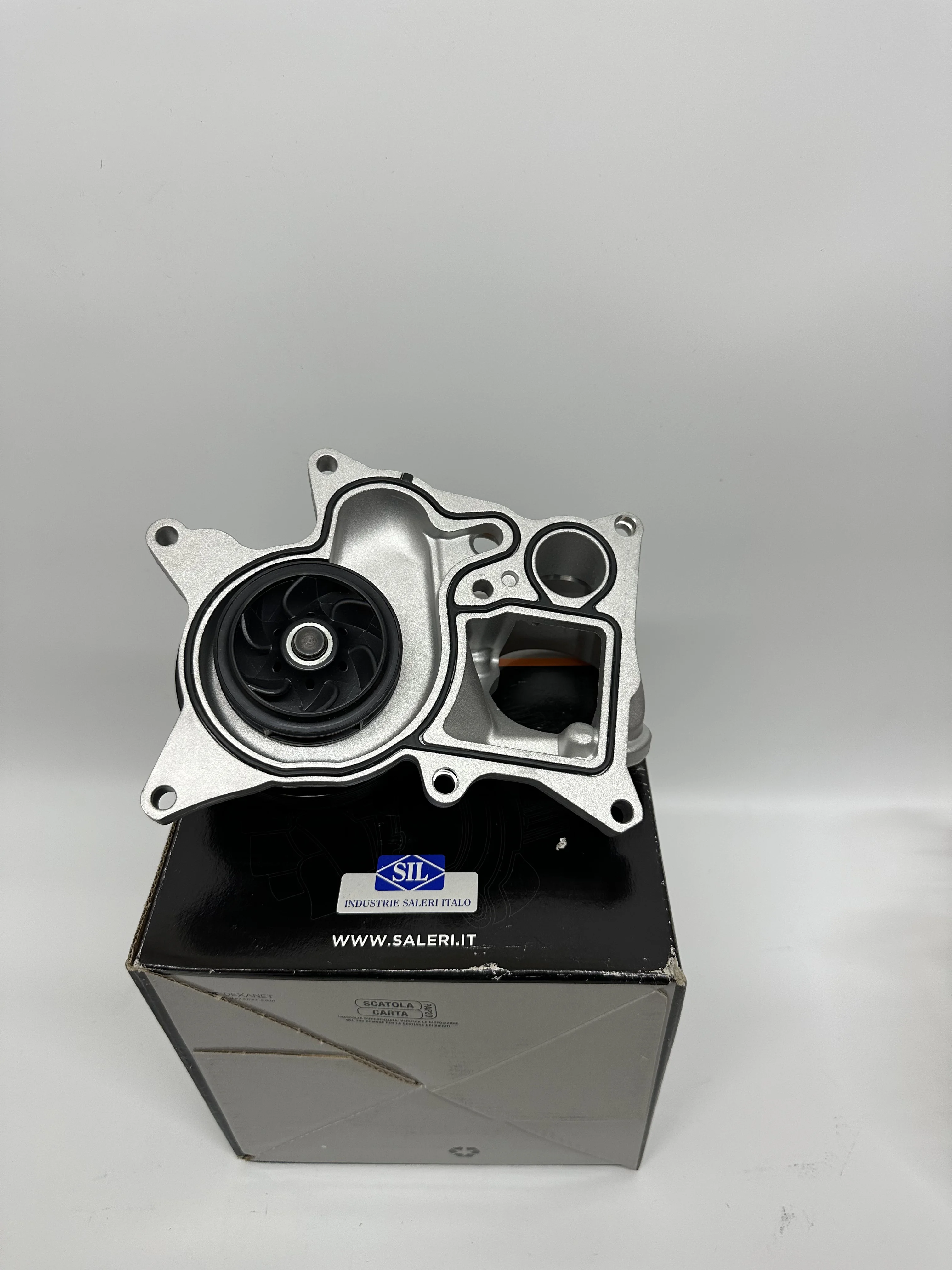 11518516205 новый насос охлаждающей жидкости для BMW 5 серии F10 X 1x 3x 5f25 F15518520525n57