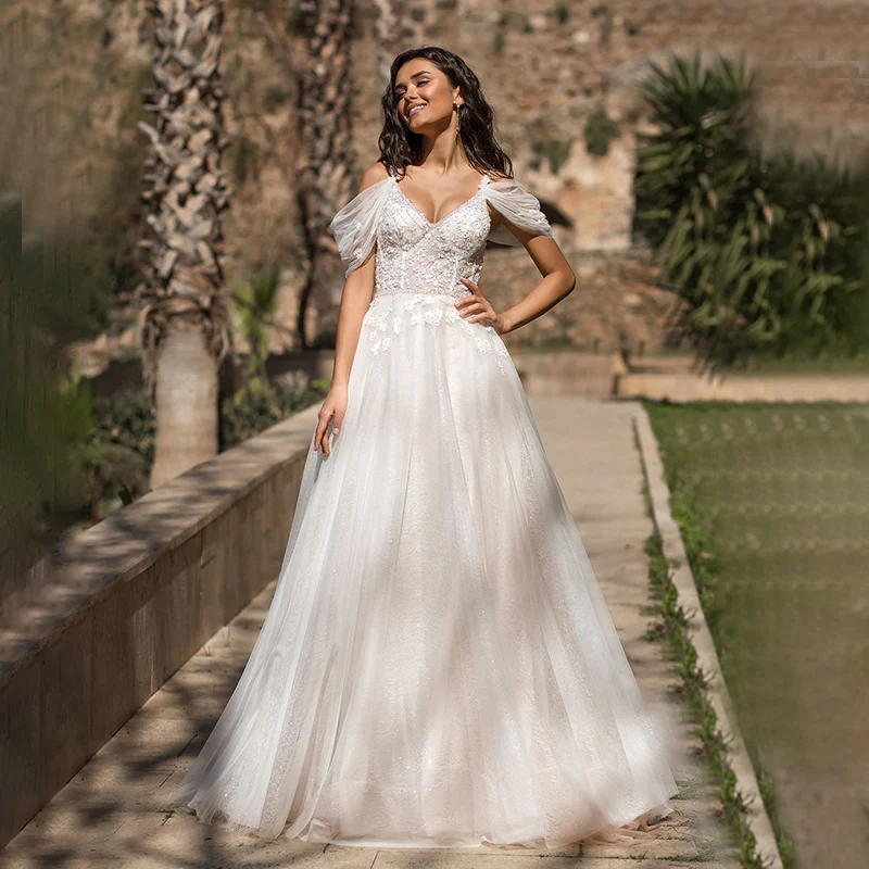 

Simple V-Neck A-Line Wedding Dresses Spaghetti Straps Lace Appliques Bridal Gowns Vestido De Noiva Custom