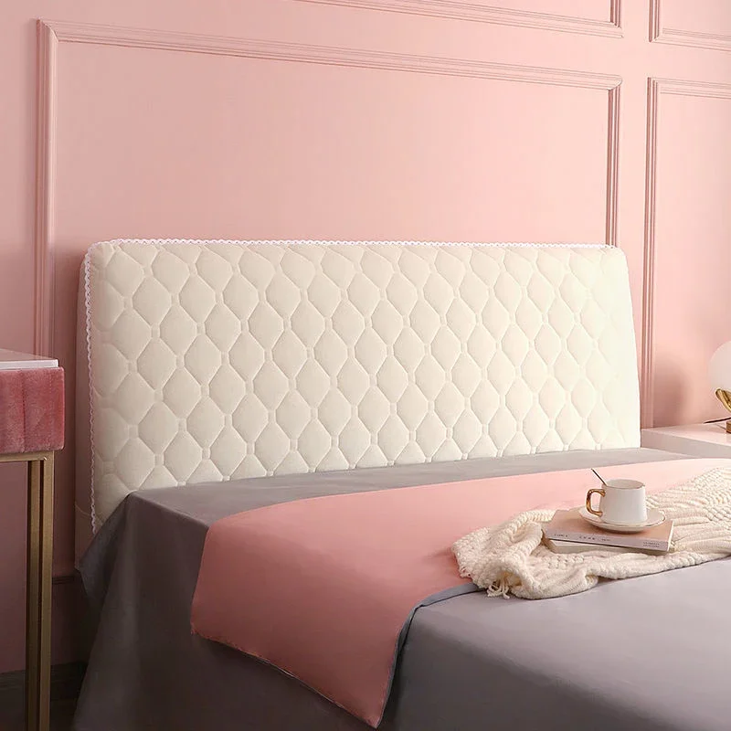 

Бархатный стеганый чехол на изголовье mtuove