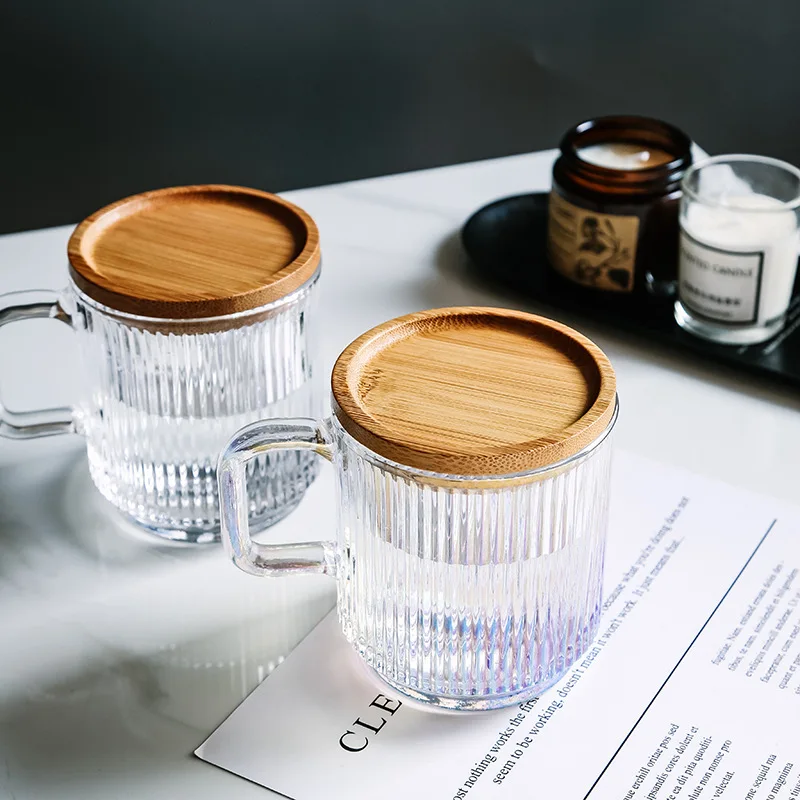 

340 мл Переливающаяся стеклянная кофейная кружка с бамбуковой крышкой и ручкой, стеклянная чашка с вертикальными полосками, чашки для чая, со...