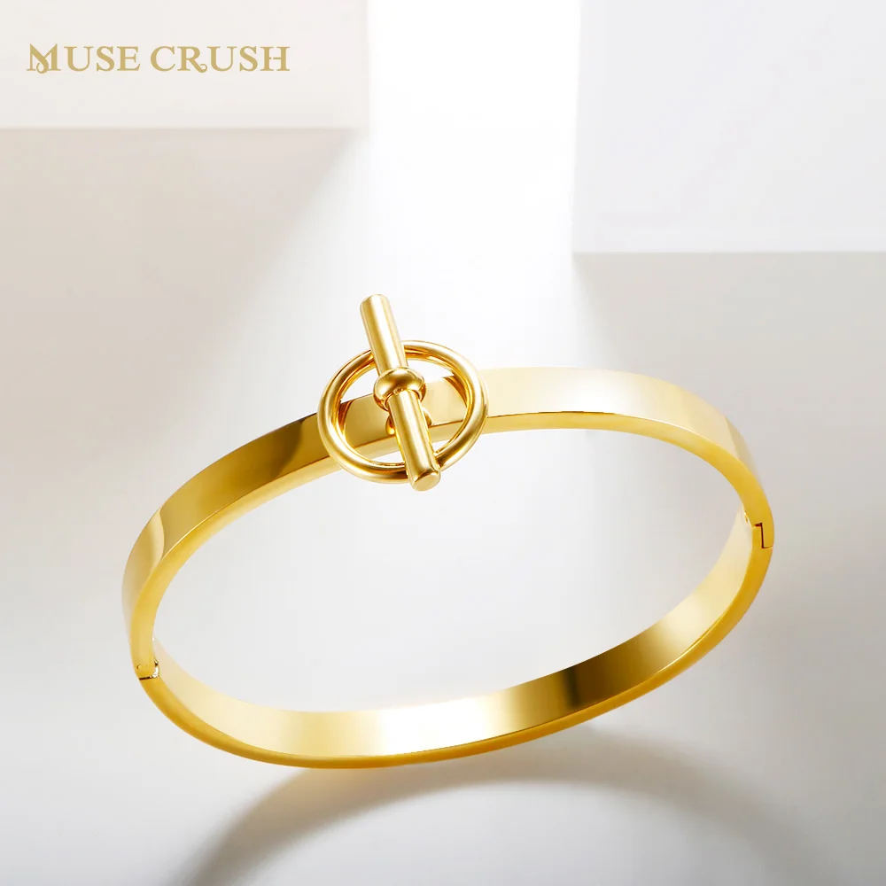 

New Fashion OT Buckle Charm Cuff Bracelet Bangle Waterproof Stainless Steel Gold Plated Bangle for Women Men Party Jewelry Gift