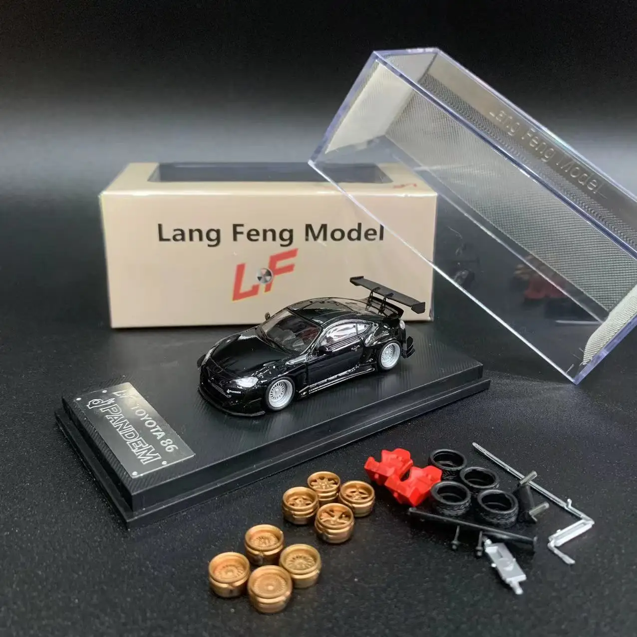 

LF 1:64 Model Car GT86 Panedm Ver 3.0 Alloy Die-cast Vehicle - Black Color