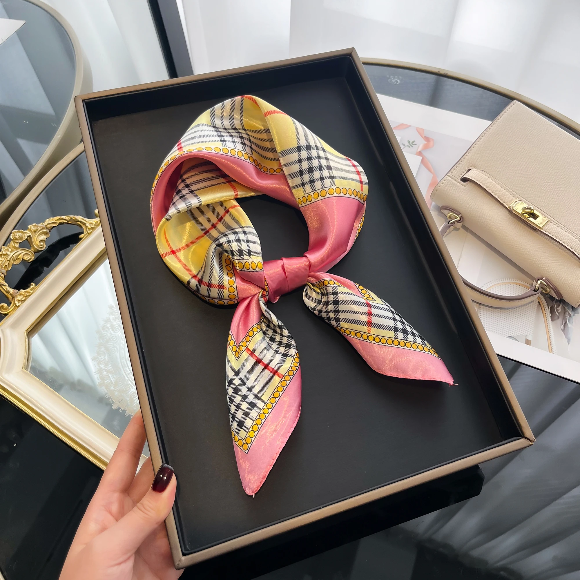 2024 пляжный солнцезащитный платок роскошный дизайн квадратные шарфы женский