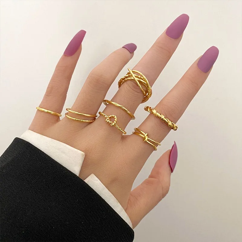 

Fashion Punk Minimalist Midi Round Twist Ring Set for Women Bohemia Vintage Metal Knuckle Finger Rings Jewelry