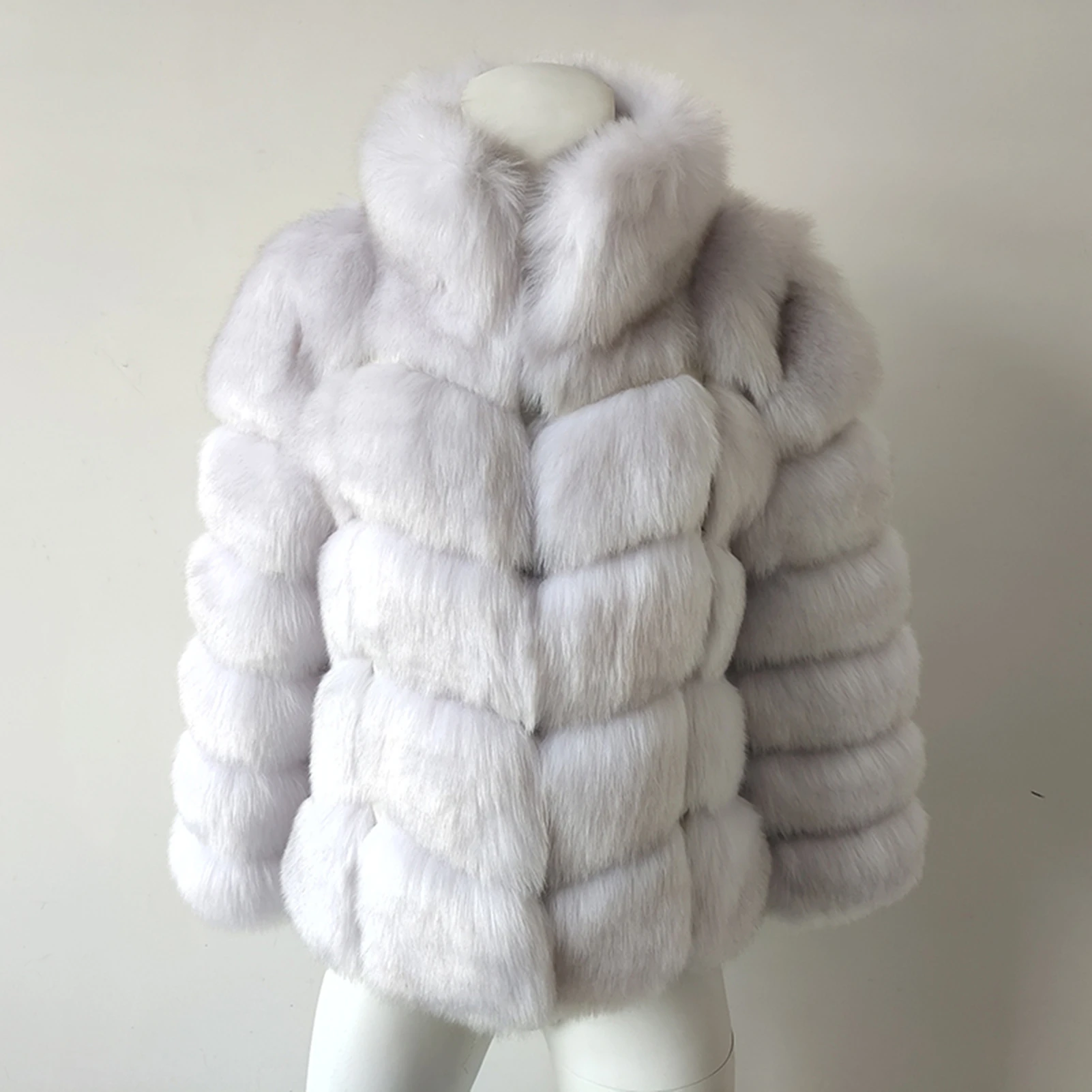 Women Winter Outwear New Luxury Faux Fox Fur Coat Fluffy Faux Fur Coat Jacket Casual Long Sleeve Furs Coat Overcoat