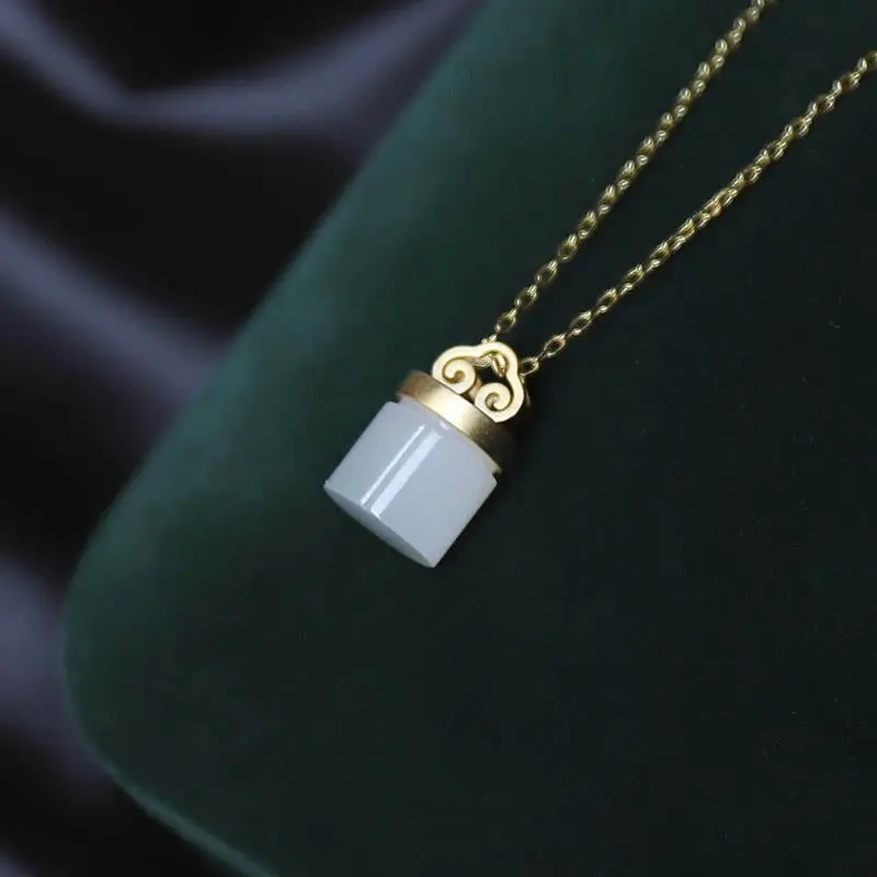 Естественный белый овцы правильного дождя жир Хэтянский нефрит как подвеска из серебра S925 простой темперамент.