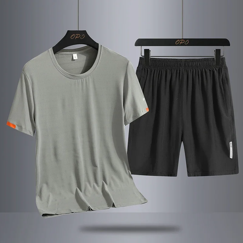 Футболка и шорты Новинка лета 2024 стильная спортивная одежда мужские