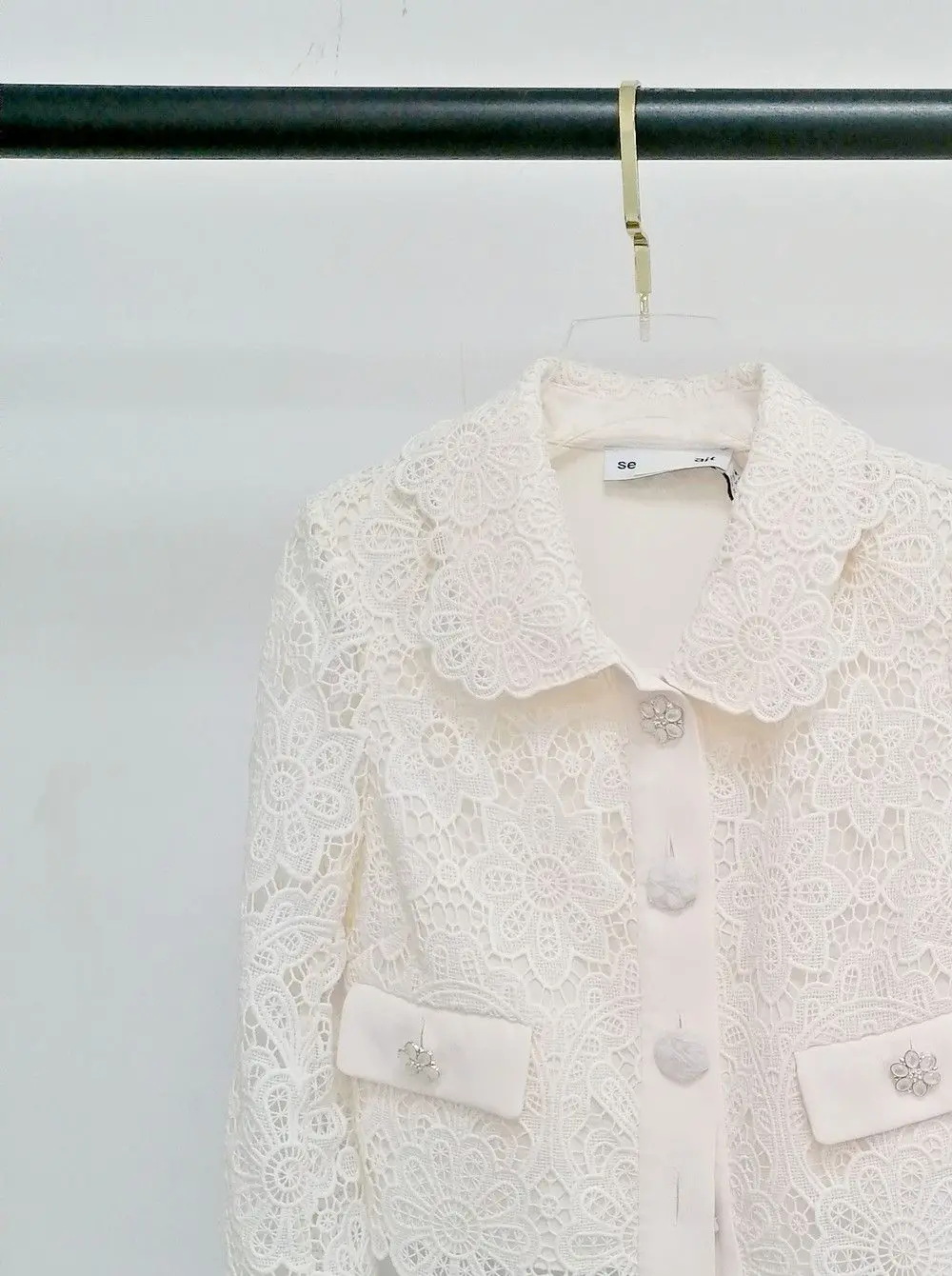 

Женское короткое пальто или юбка, однотонная ажурная кружевная однобортная юбка с отложным воротником, милый весенний жакет 2023