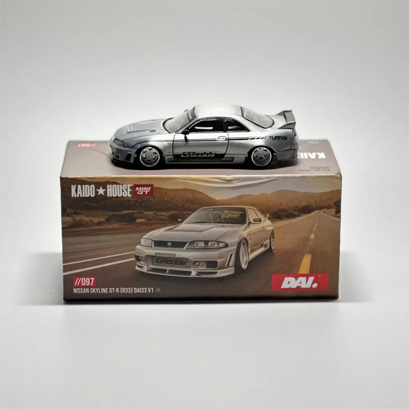 Модель автомобиля Nissan Skyline GT-R (R33)