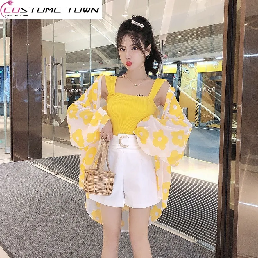 

2023 Summer New Hong Kong Style Small Sling Three-piece Suit Wide Leg Pants Women's Vest High Waist Shorts Shirt