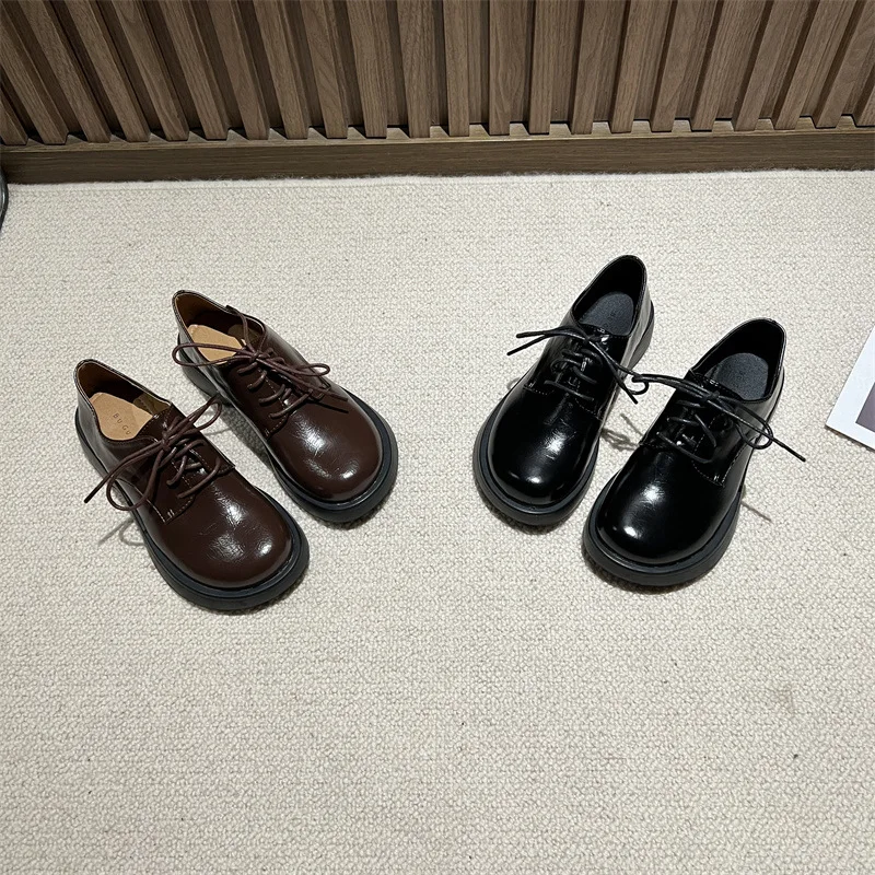 

Женские туфли в британском стиле, оксфорды на платформе, женская обувь, модная Осенняя универсальная обувь на низком каблуке, Кожаные сабо в стиле преппи, новинка 202