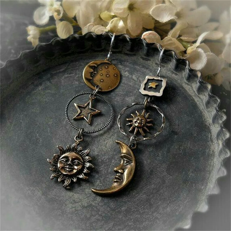 

Long Tassel Dangle Earring For Women Vintage Pentagram Sun Moon Pendant Metal Earrings Jewelry Boho Ethinc Party Accessories