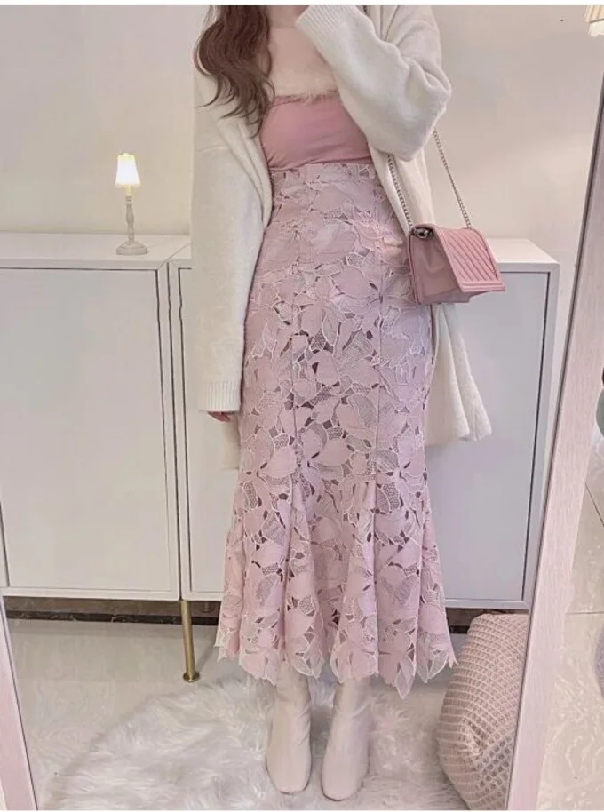 

Women Flower Embroidery Hollow Out Skirts High Waist Temperament Mermaid Skirt Style Sweet Gentle All-match