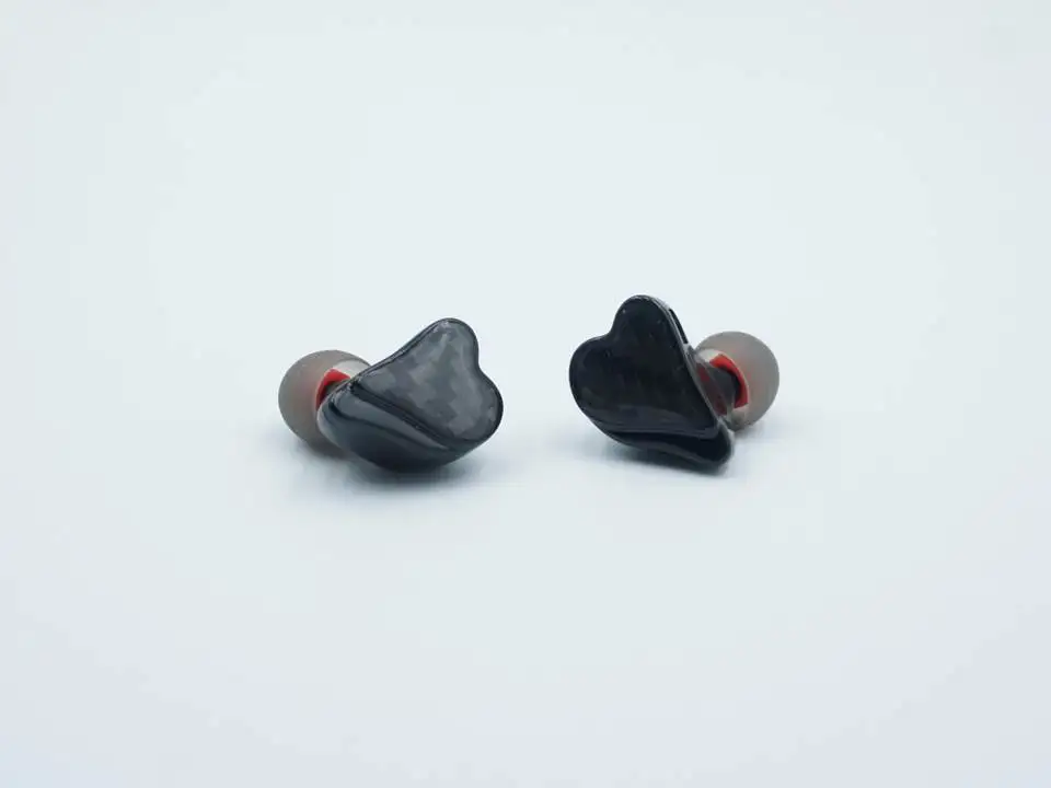 

Гибридные Hi-Fi наушники-вкладыши Geek Wold GK80 1BA + 2 пьезоэлектрические + 1 Динамический драйвер