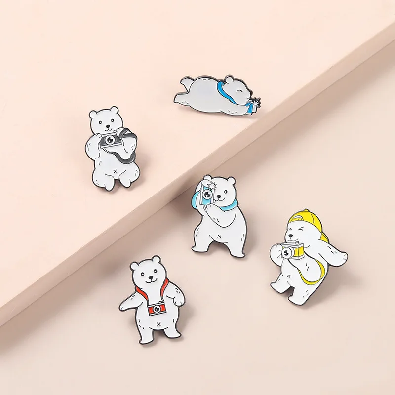 Эмалированные заколки с изображением белого медведя камерой и отворотами модные