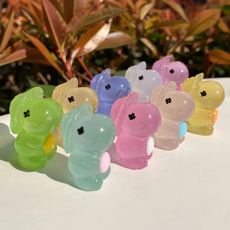 

1/5Pcs Mini Luminous Cartoon 3D Straw Hat Little Dinosaur DIY Home Garden Toy Dollhouse Ornaments Accessories