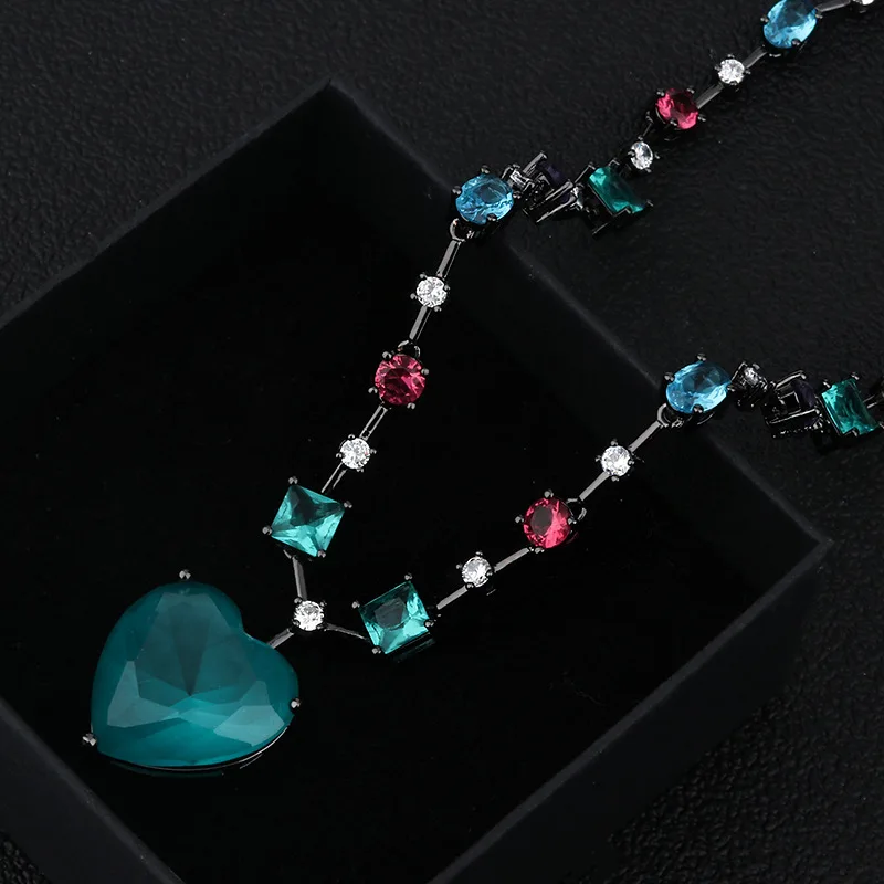 

Color matching jewelry fashion color matching glass stone women's pendant elegant temperament zircon South American jewelry