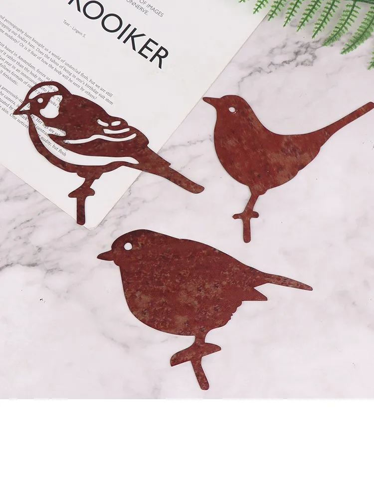 

New Practical Rusty Metal Bird Silhouettes Garden Fence Decor Woodpecker Robin Steel