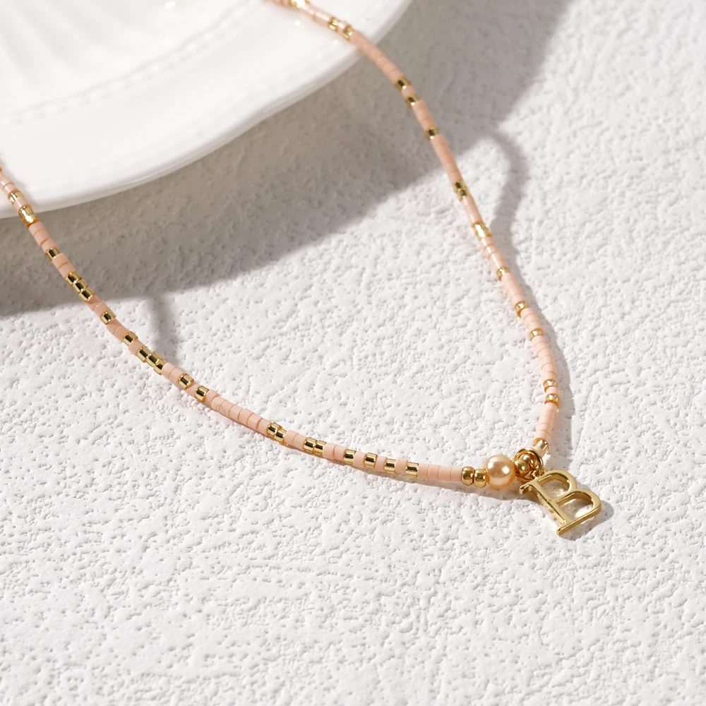 Go2boho Дизайн Крошечные бусы имитация жемчуга 26 букв стек цепи ручной работы 2024