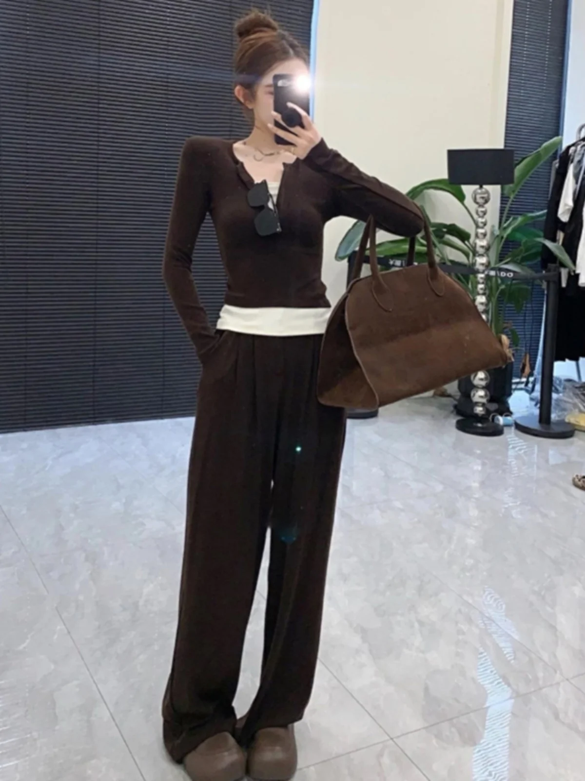 Повседневный модный комплект Design Sense для женщин осень 2024 новый искусственный топ